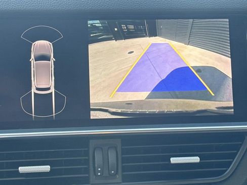 Used 2021 Porsche Cayenne image 26