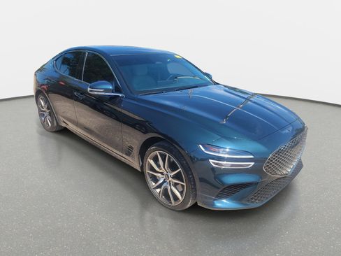 Used 2025 Genesis G70 2.5T AWD/4WD image 3