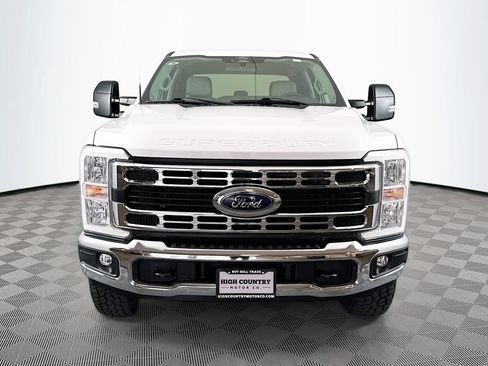 Used 2024 Ford F250 XLT w/ FX4 Off-Road Package AWD/4WD image 2