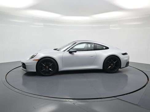Used 2025 Porsche 911 Carrera T image 2