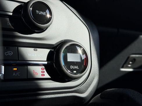 New 2025 Ford Bronco Outer Banks w/ Sasquatch Package image 3