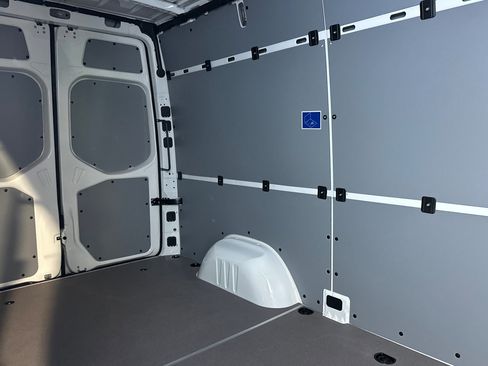 New 2025 Mercedes-Benz Sprinter 2500 image 27