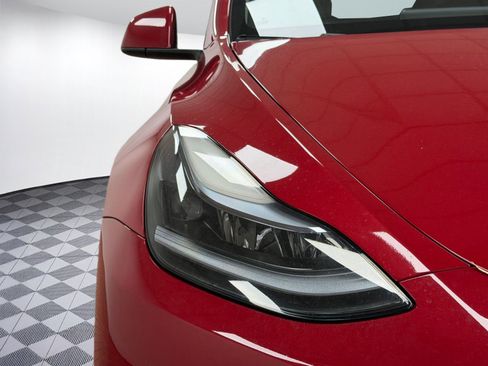 Used 2022 Tesla Model Y Performance image 9