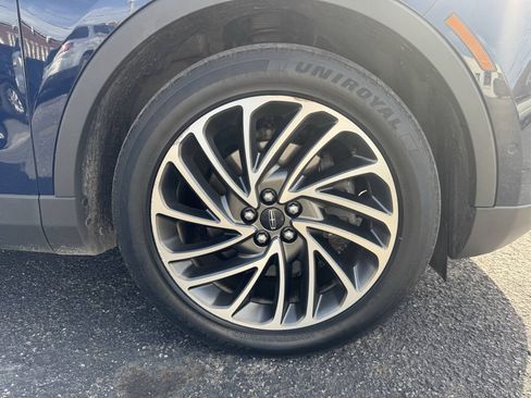 Used 2019 Lincoln Nautilus Reserve AWD/4WD image 7