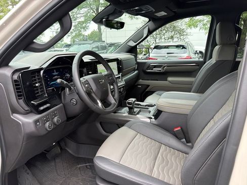 Used 2026 Chevrolet Silverado 1500 ZR2 w/ LPO, Dark Essentials Package AWD/4WD image 9