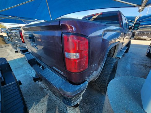 Used 2016 GMC Sierra 2500 Denali w/ Duramax Plus Package image 4