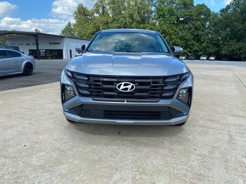Used 2025 Hyundai Tucson SE AWD/4WD image 8