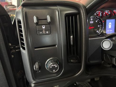Used 2019 Chevrolet Silverado 1500 W/T w/ WT Convenience Package image 24