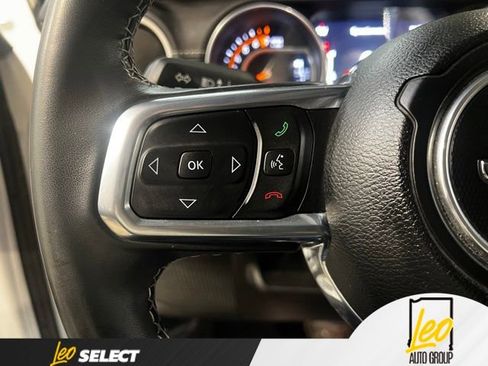 Used 2022 Jeep Wrangler Unlimited Sahara w/ Safety Group AWD/4WD image 13