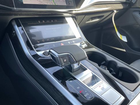 New 2026 Audi Q8 Premium Plus image 30
