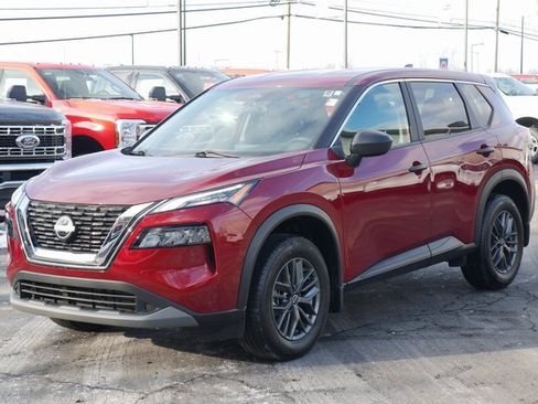 Used 2023 Nissan Rogue S image 5