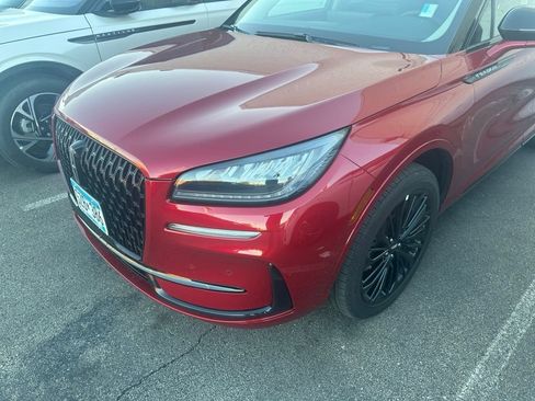 New 2025 Lincoln Corsair Premiere w/ Equipment Group 101A image 2