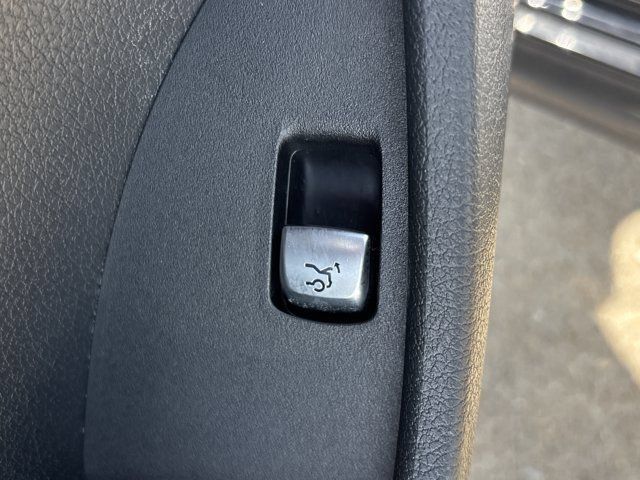Used 2018 Mercedes-Benz E 400 4MATIC Cabriolet image 22