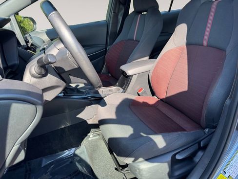 Used 2024 Toyota Corolla SE FWD image 9