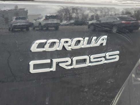 Certified 2025 Toyota Corolla Cross LE image 16
