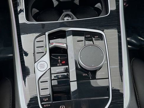 Used 2024 BMW X5 xDrive40i w/ M Sport Package image 17