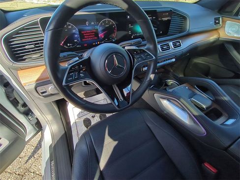 Used 2024 Mercedes-Benz GLE 350 4MATIC image 10