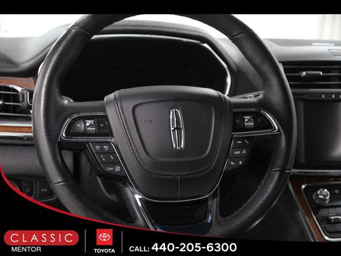Used 2020 Lincoln Continental AWD w/ Premium Package image 8