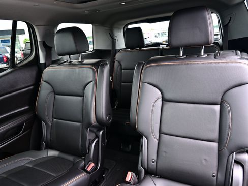 Used 2022 GMC Acadia AT4 w/ Trailering Package AWD/4WD image 27