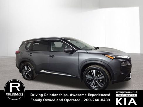 Used 2023 Nissan Rogue SL w/ SL Premium Package image 6