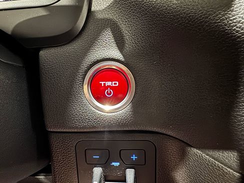 Used 2022 Toyota Tundra TRD Pro AWD/4WD image 44