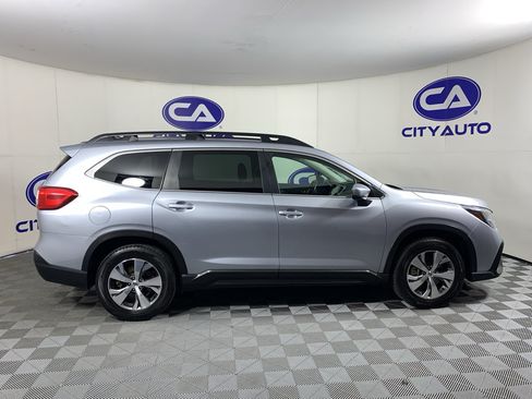 Used 2024 Subaru Ascent Premium AWD/4WD image 2