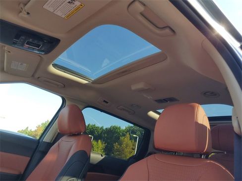 New 2026 Kia Carnival SX Prestige image 15