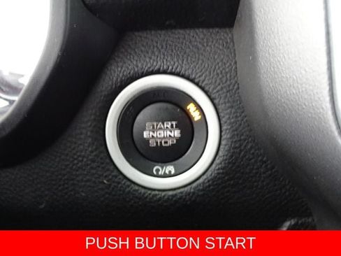 Used 2019 RAM 1500 Big Horn AWD/4WD image 9