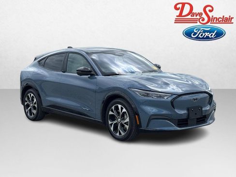 Used 2023 Ford Mustang Mach-E Premium AWD/4WD image 4