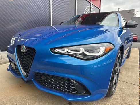 New 2025 Alfa Romeo Giulia AWD w/ Veloce Package AWD image 10
