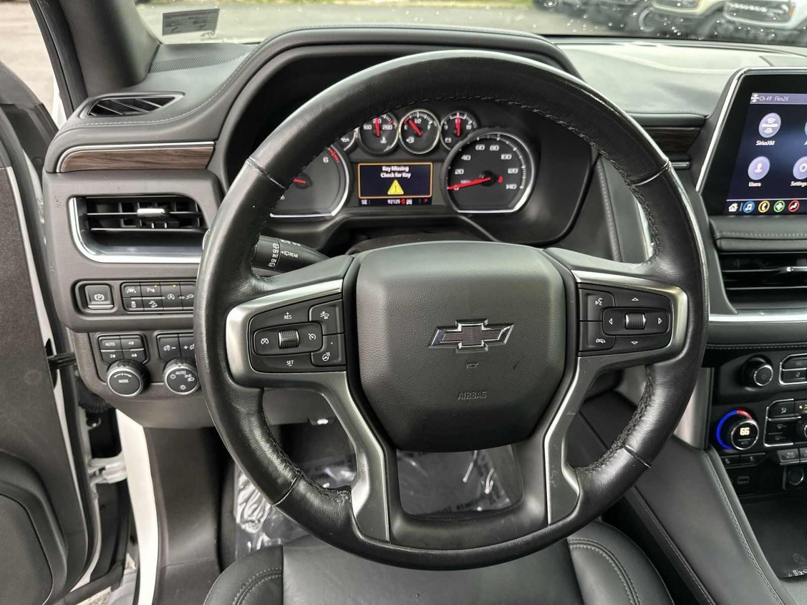 Used 2021 Chevrolet Suburban Z71 w/ Luxury Package AWD/4WD image 17