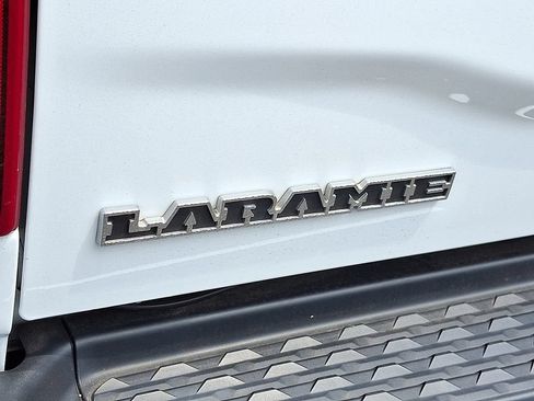 Used 2022 RAM 2500 Laramie AWD/4WD image 10