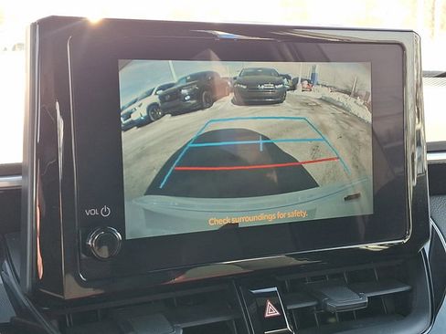 Used 2025 Toyota Corolla SE image 18