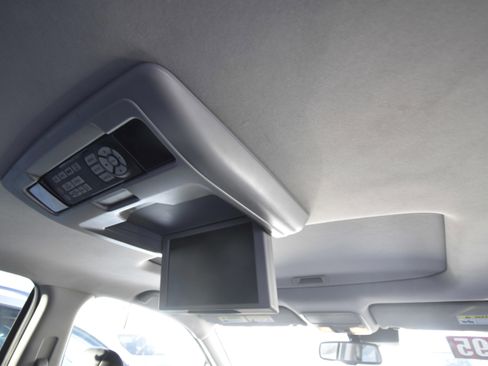 Used 2017 Honda Pilot Touring image 14