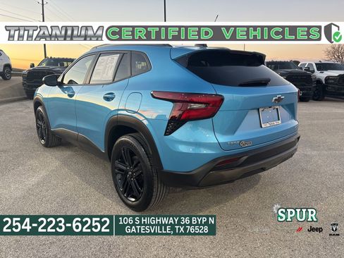 Used 2025 Chevrolet Trax ACTIV w/ Driver Confidence Package image 3