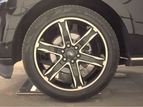 Used 2019 Ford Expedition Limited w/ Texas Edition Package image 13