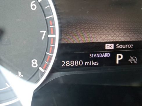Used 2025 Nissan Pathfinder SV FWD image 4