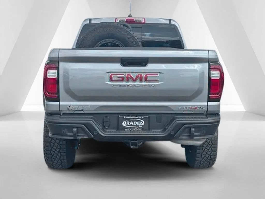 Used 2024 GMC Canyon AT4X w/ AT4X AEV Edition AWD/4WD image 6