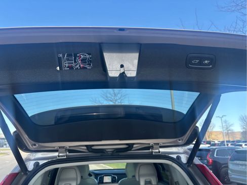 Used 2023 Volvo XC90 B6 Plus w/ Protection Package AWD/4WD image 8