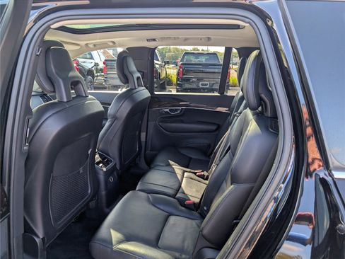 Used 2016 Volvo XC90 T8 Momentum w/ Vision Package image 15