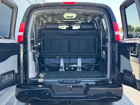 Used 2021 GMC Savana 2500 w/ Enhanced Convenience Package RWD image 10
