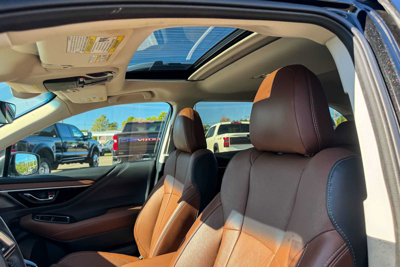 Certified 2022 Subaru Outback Touring AWD/4WD image 15