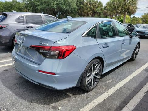 Used 2023 Honda Civic Touring image 5