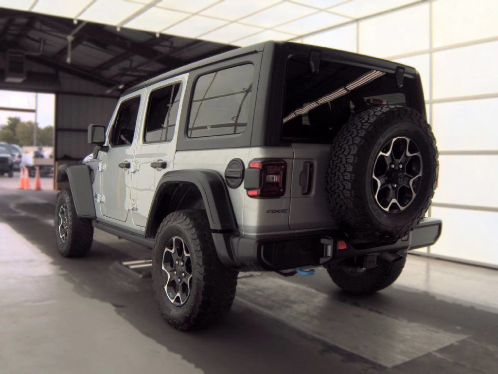 Used 2023 Jeep Wrangler Unlimited Rubicon 4xe AWD/4WD image 4