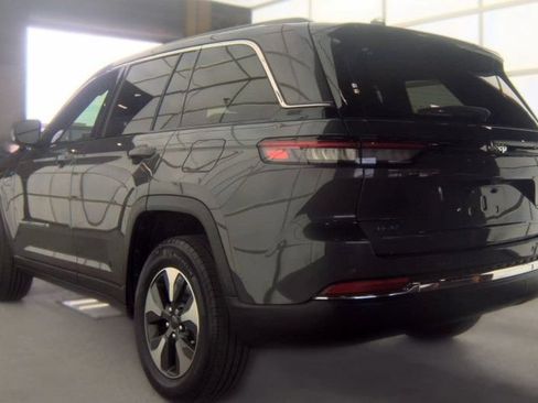 Used 2022 Jeep Grand Cherokee Limited 4xe AWD/4WD image 5