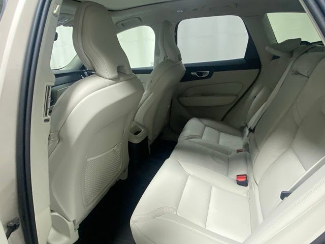 Used 2025 Volvo XC60 T8 Ultra w/ Climate Package AWD/4WD image 13