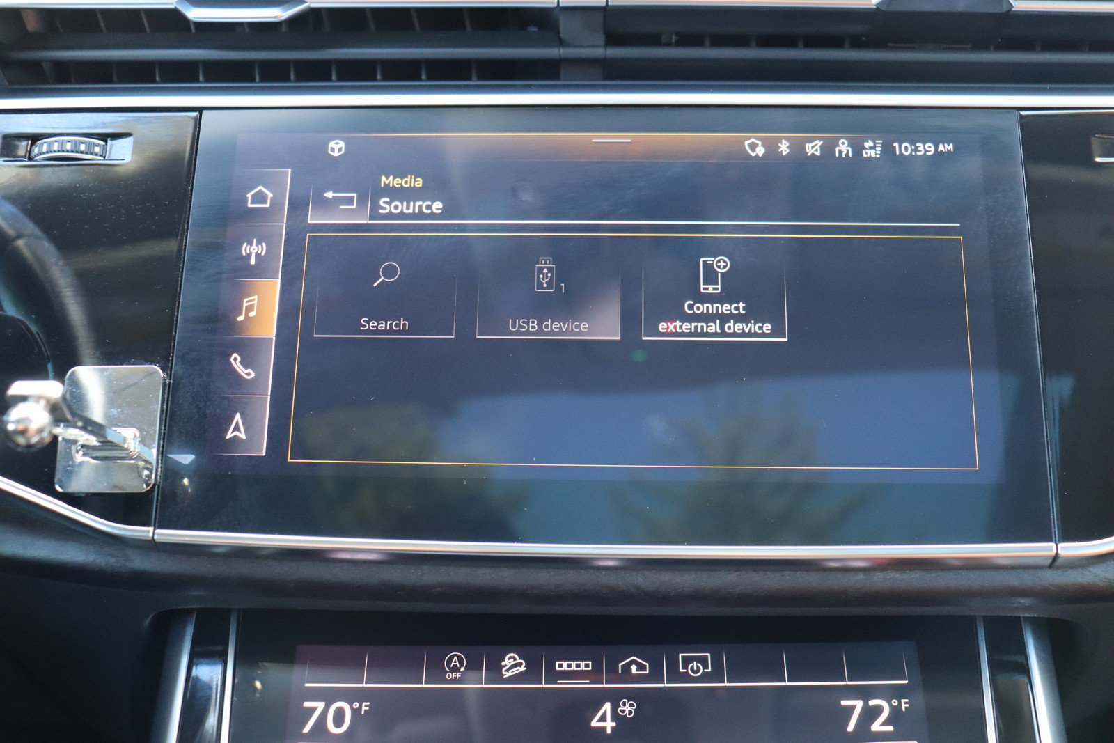 Used 2023 Audi Q8 Premium w/ Convenience Package AWD/4WD image 26