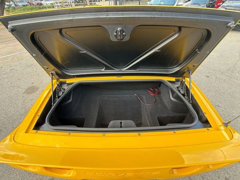 Used 2002 Chevrolet Corvette Z06 w/ Memory Pkg image 24