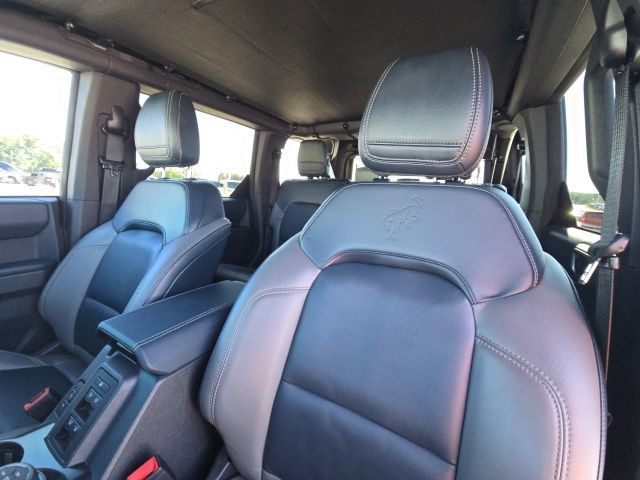 Certified 2024 Ford Bronco Outer Banks w/ Sasquatch Package AWD/4WD image 24