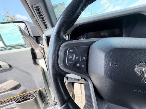 Used 2022 Ford Bronco Badlands w/ Sasquatch Package AWD/4WD image 13